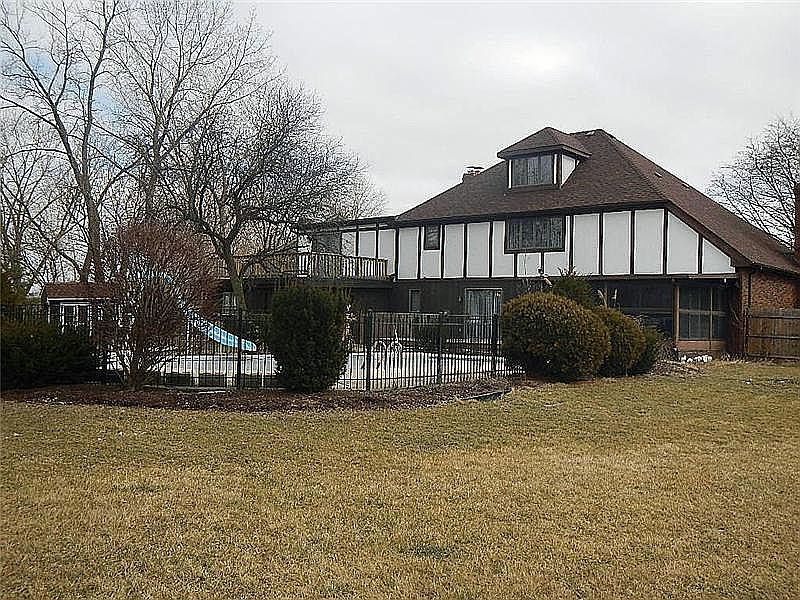 2nd image of 9802 Pasturegate Ln