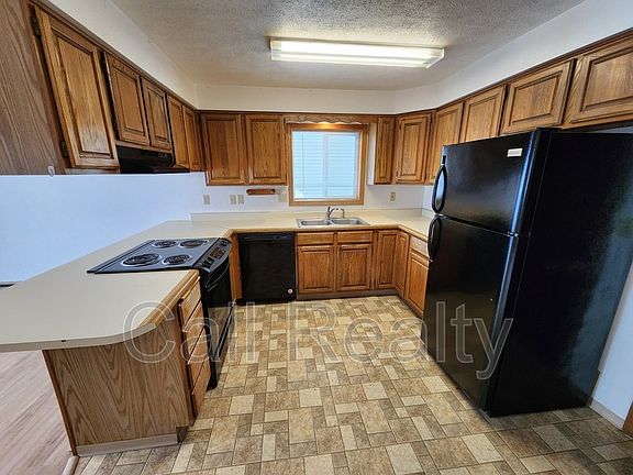 4th image of 15404 E 9th Ave