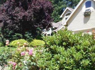 21855 SW Hedges Dr, Tualatin, OR