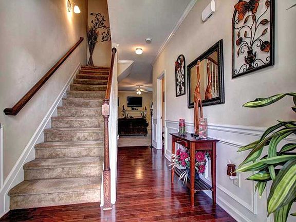 4th image of 132 Wiley Parc Cir