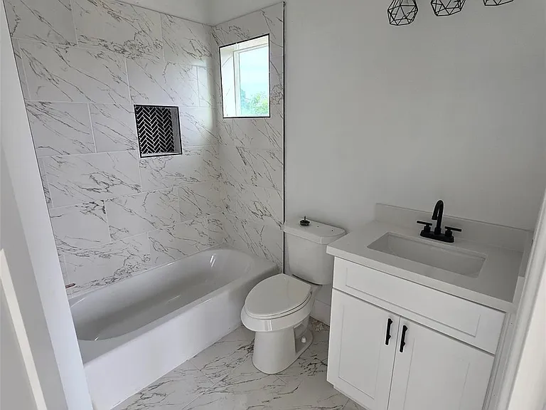 4562 Teton St #B — Photo 11