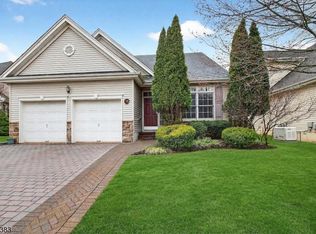 19 Witherspoon Way, Somerset, NJ