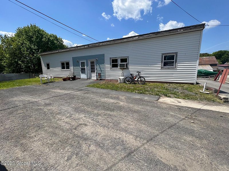 2nd image of 14 Chatham Street