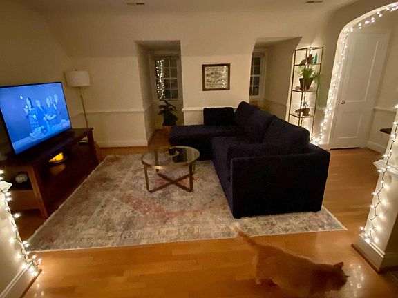 5th image of 27 Malvern Ave APT 5
