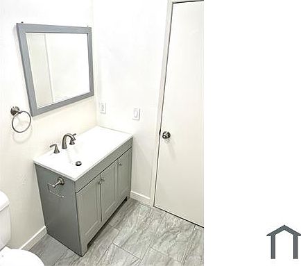 4th image of 1603 W 224th St #11