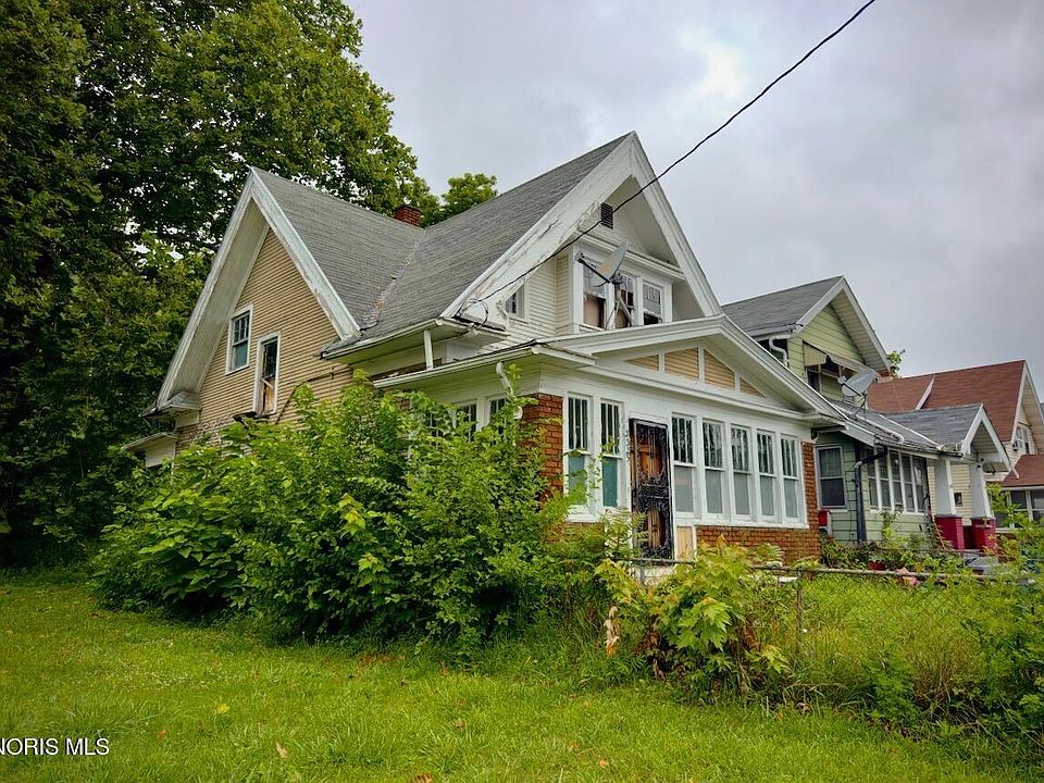 2nd image of 3325 Parkwood Ave