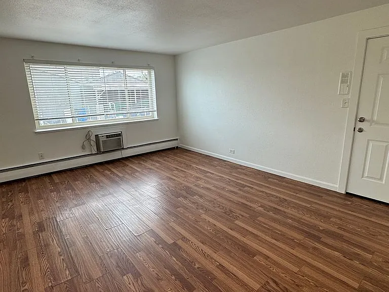 1400 Kingston St #10 — Photo 4
