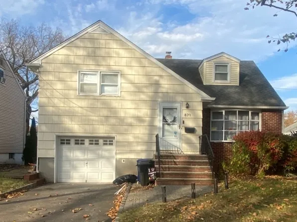 871 Grove St, Rahway City, NJ 07065