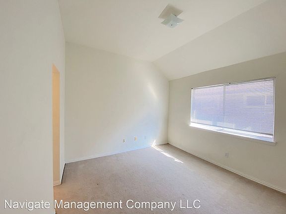 2nd image of 2889 Newport Dr