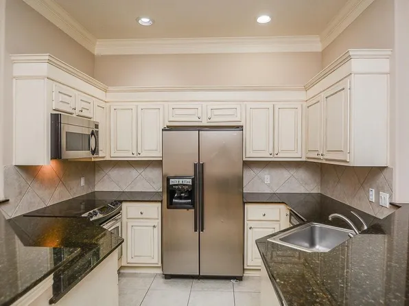 14215 Mossy Gate Ln, Houston, TX 77082