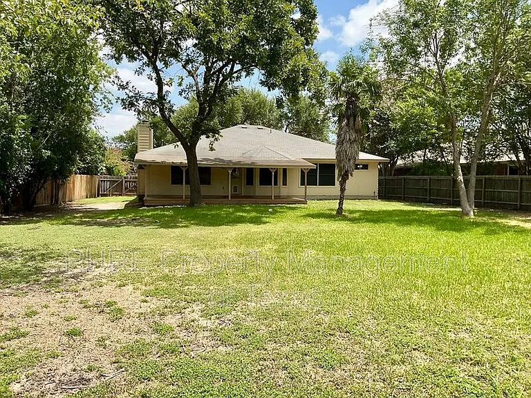 1102 Leah Ln — Photo 20