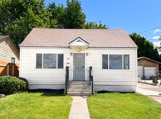 409 Elm Ave, Grandview, WA 98930