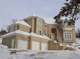 7156 Dennison Blvd, Northfield, MN 55057