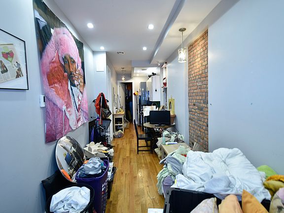 2nd image of 900 Flushing Ave #1