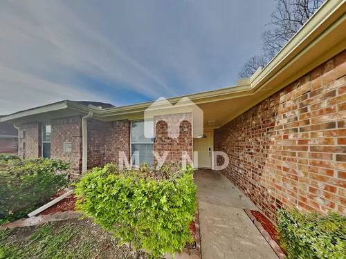 504 Starling Dr Photo 1