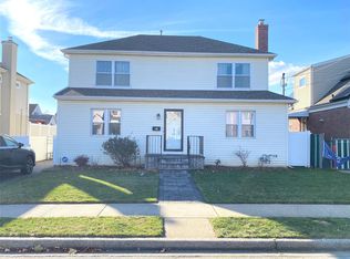 83 Franklin Ave, New Hyde Park, NY 11040