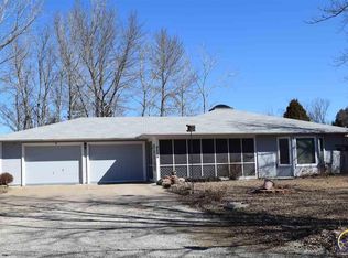 4534 SE 21st St, Tecumseh, KS 66542