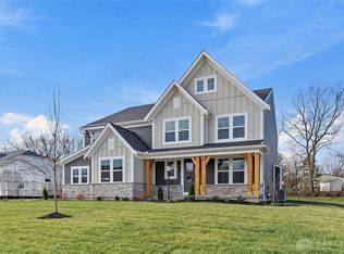 25 Wadestone Ln, Springboro, OH 45066