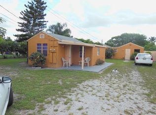 146 Caroline Dr, West Palm Beach, FL 33413