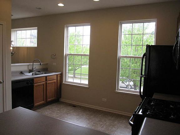 5th image of 4109 Milford Ln