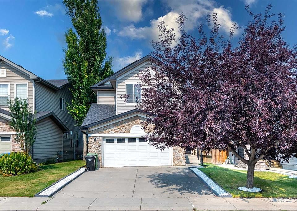 1st image of 135 SW Kincora Dr NW