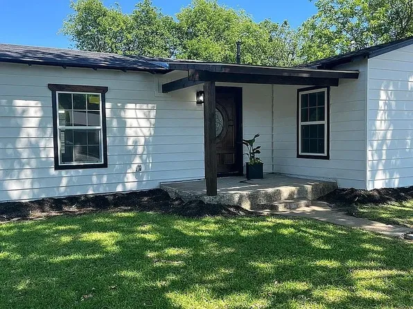 5837 Waddell St, Fort Worth, TX 76114