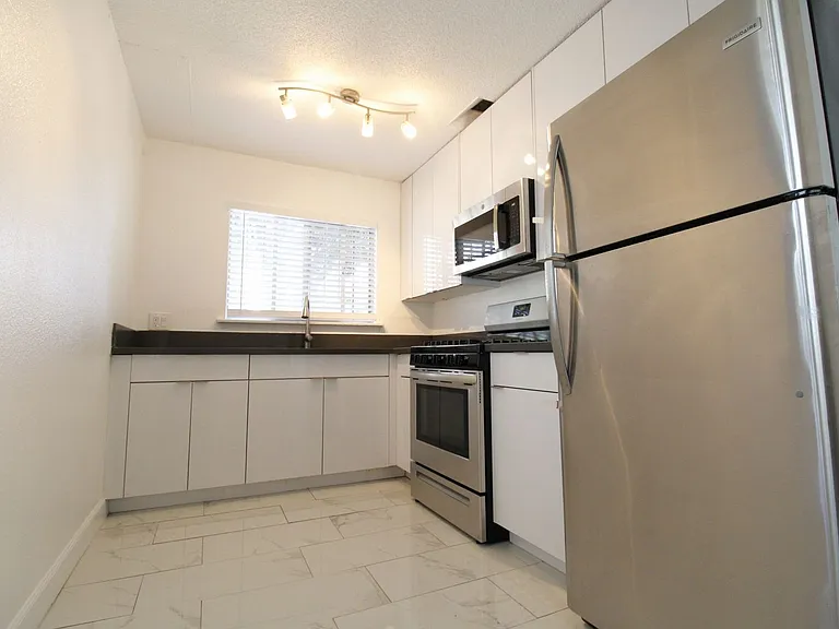 Westmont Apartments LLC — Photo 19
