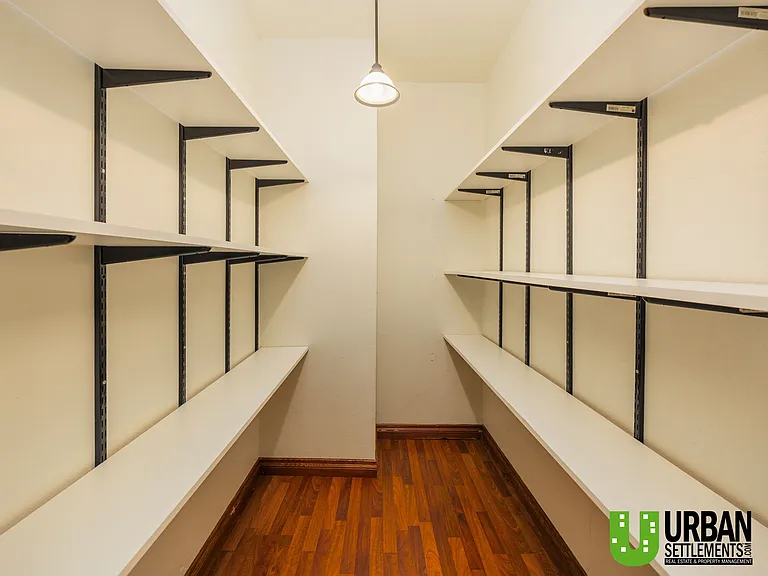 1511 W Gardner Ave — Photo 9