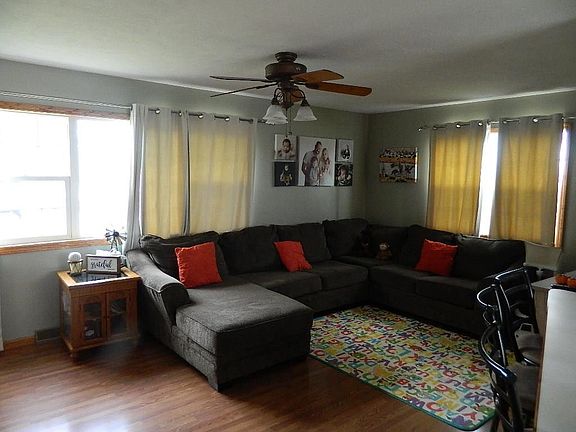 3rd image of 1520 D St