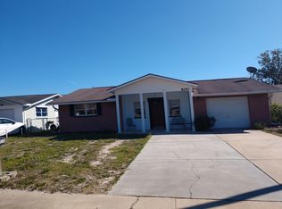 8240 Fox Hollow Dr, Port Richey, FL 34668