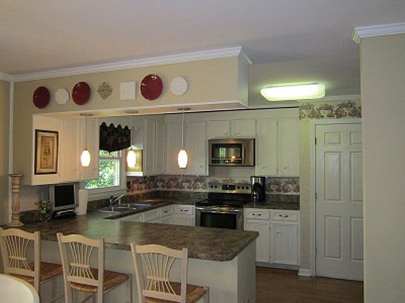 5th image of 114 Pine Cir