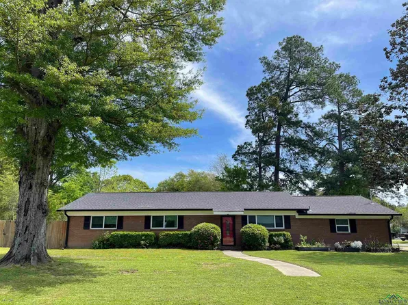 500 Brassell St, Carthage, TX 75633