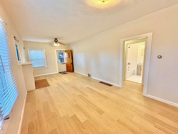 5th image of 3855 Julian St #3855