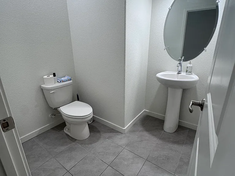 1642 Chanticleer Ln — Photo 3
