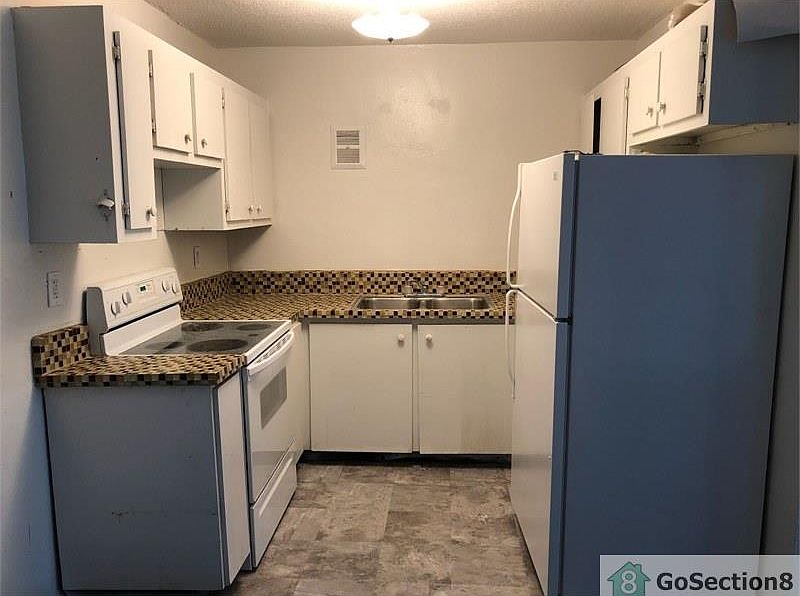 2nd image of 842 NW 1st Ave APT 3