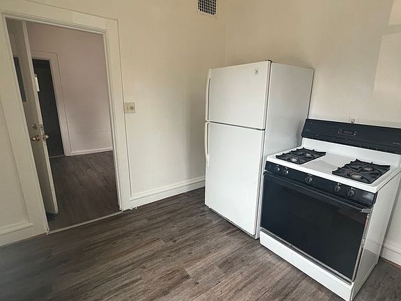 5th image of 710 N Main St APT 2