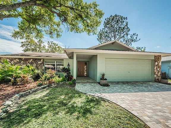 5th image of 1119 Pelican Pl