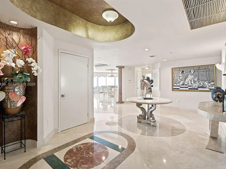 16445 Collins Ave #11B — Photo 8