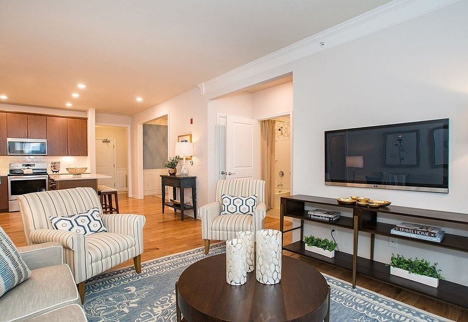 1st image of 2309 Pennington Dr #2309