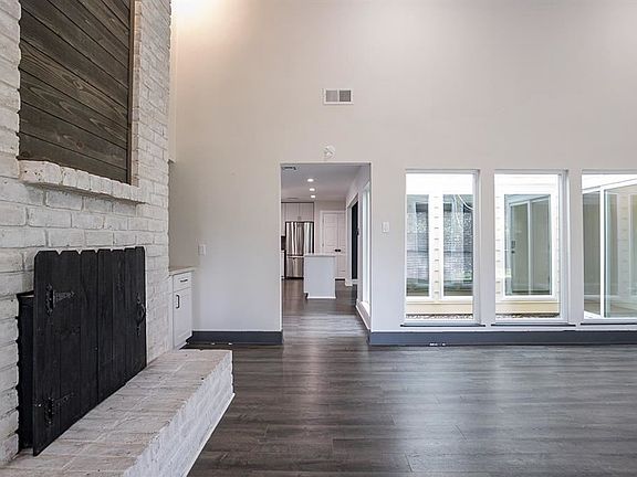 4th image of 1043 Red Rock Canyon Dr