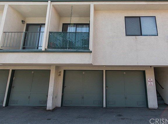 3rd image of 9047 Langdon Ave Unit 42