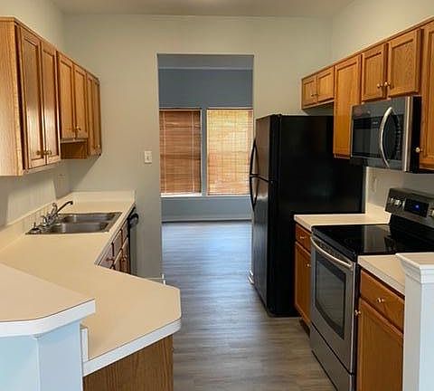 4th image of 2519 Mountain Ash Cir