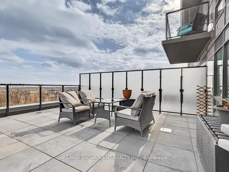 470 Dundas St E #710 — Photo 5