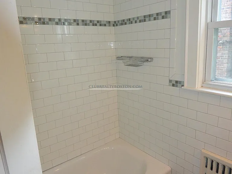 33 Wiltshire Rd #1A — Photo 10