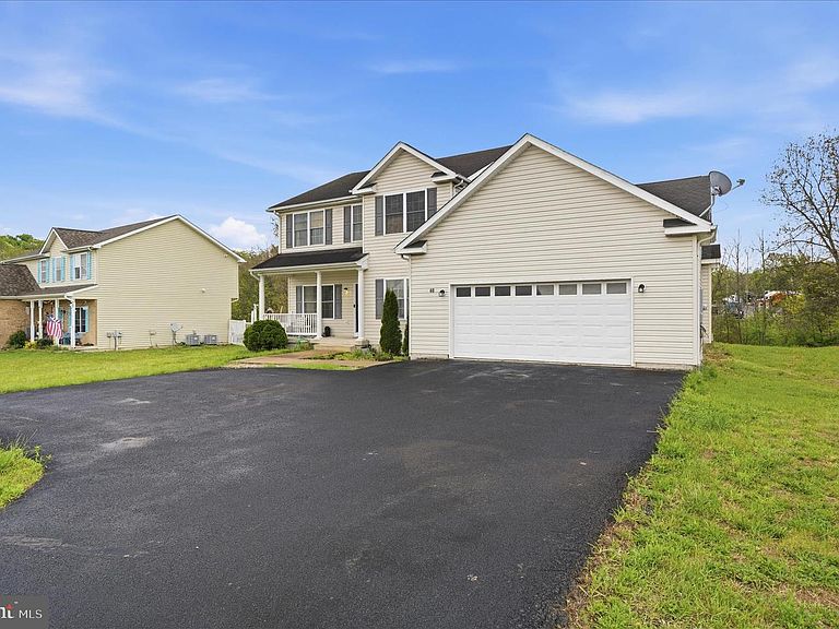 Listing photo 4