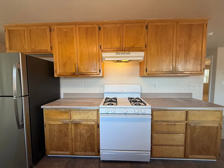 209-213 Edwards St — Photo 7
