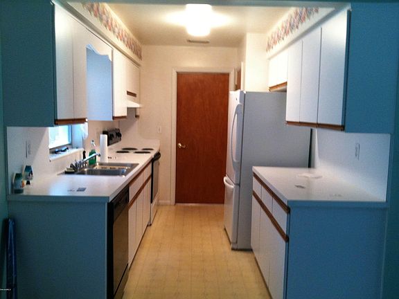 2nd image of 1683 N Singleton Ave #0