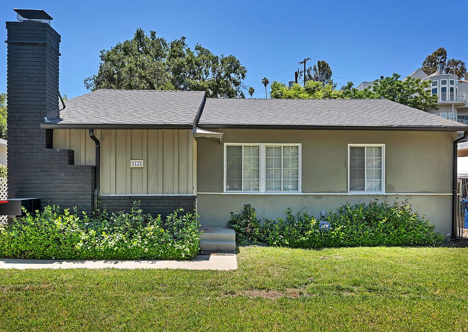 1st image of 5125 Canoga Ave