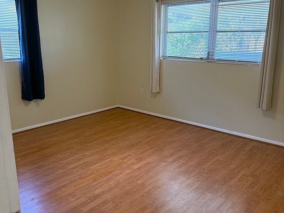 4th image of 309 Parkdale Dr #309