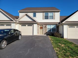 15 Maize Cir, Elizabethtown, PA 17022